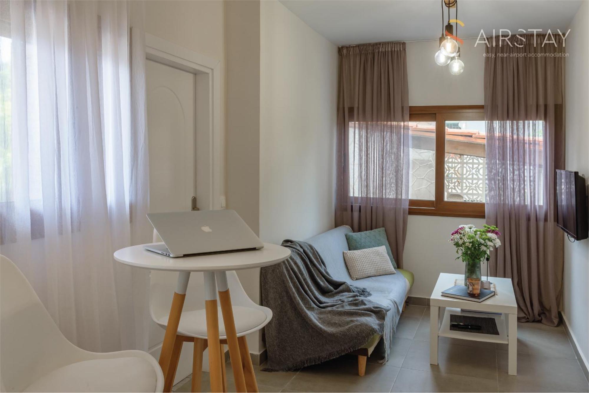Ryze Apartments Airport By Airstay Artemida  Esterno foto